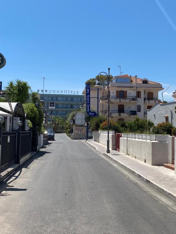 A&G Casa Vacanze Naxos-Taormina Джардіні-Наксос Екстер'єр фото